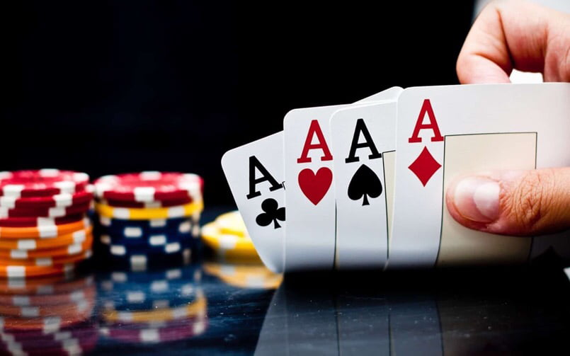 Bluff trong poker là gì và những thủ thuật áp chế cảm xúc.
